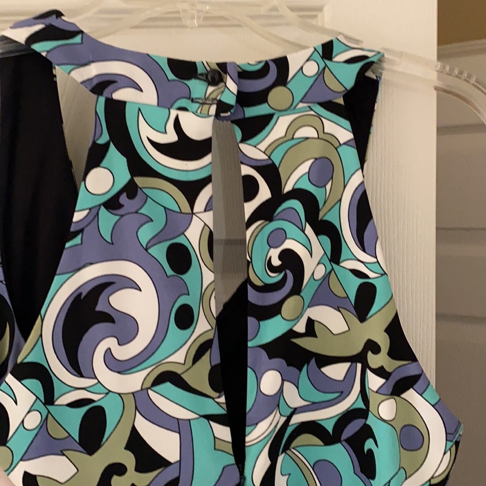 Dress - Picture 4 of 5